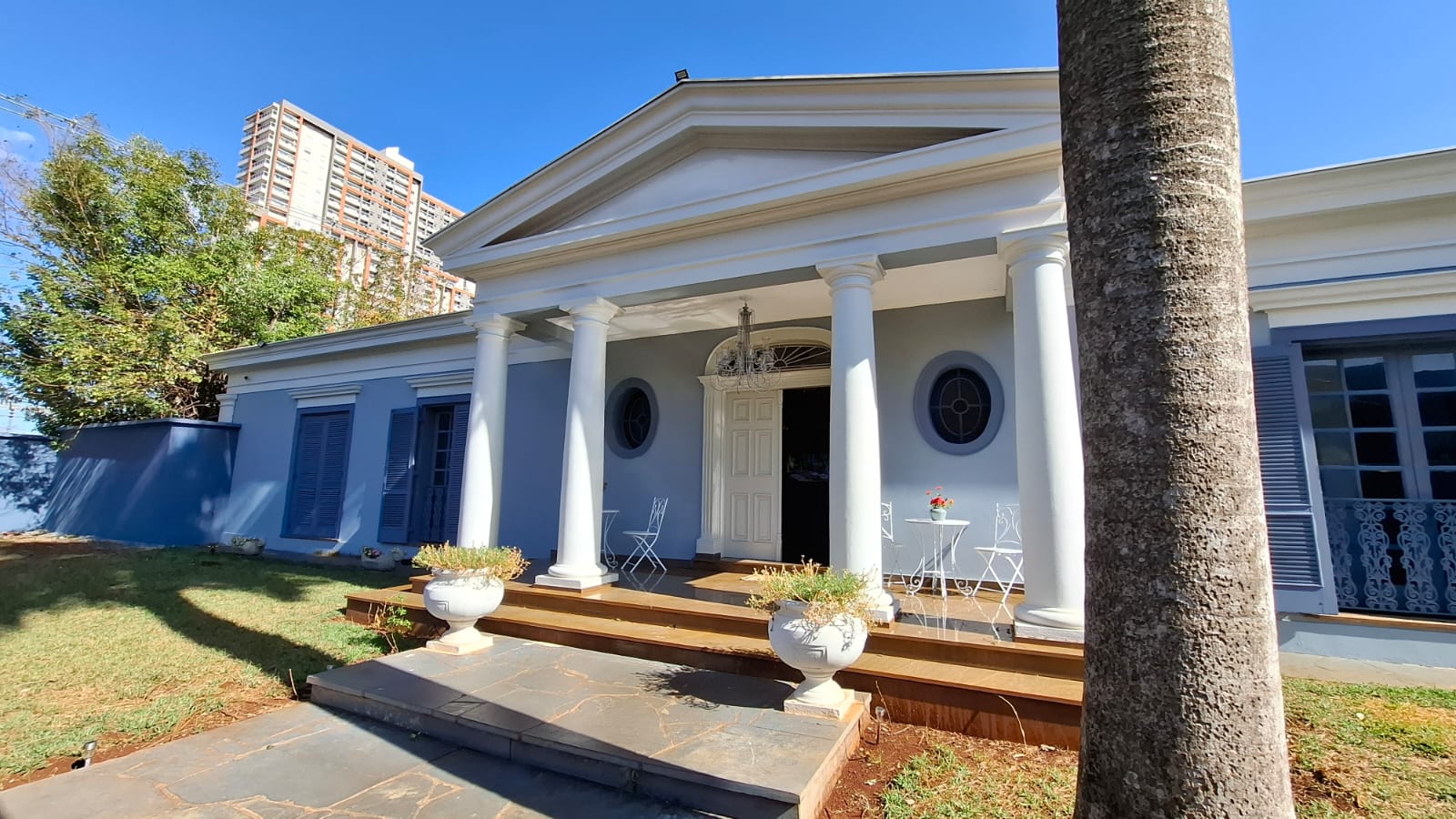 Fachada da Carmel Residence